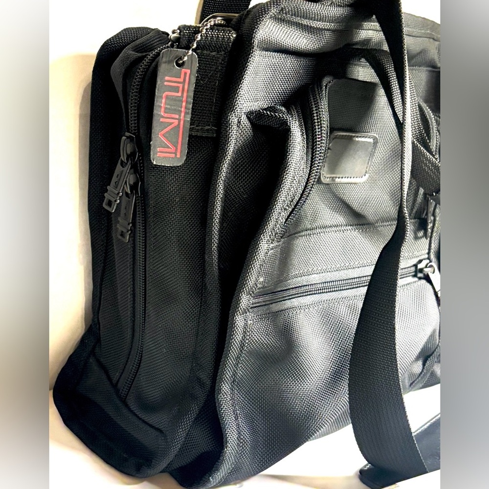 Vintage TUMI Black Ballistic Expandable Nylon/Leather Laptop/Briefcase Bag - Picture 5 of 12